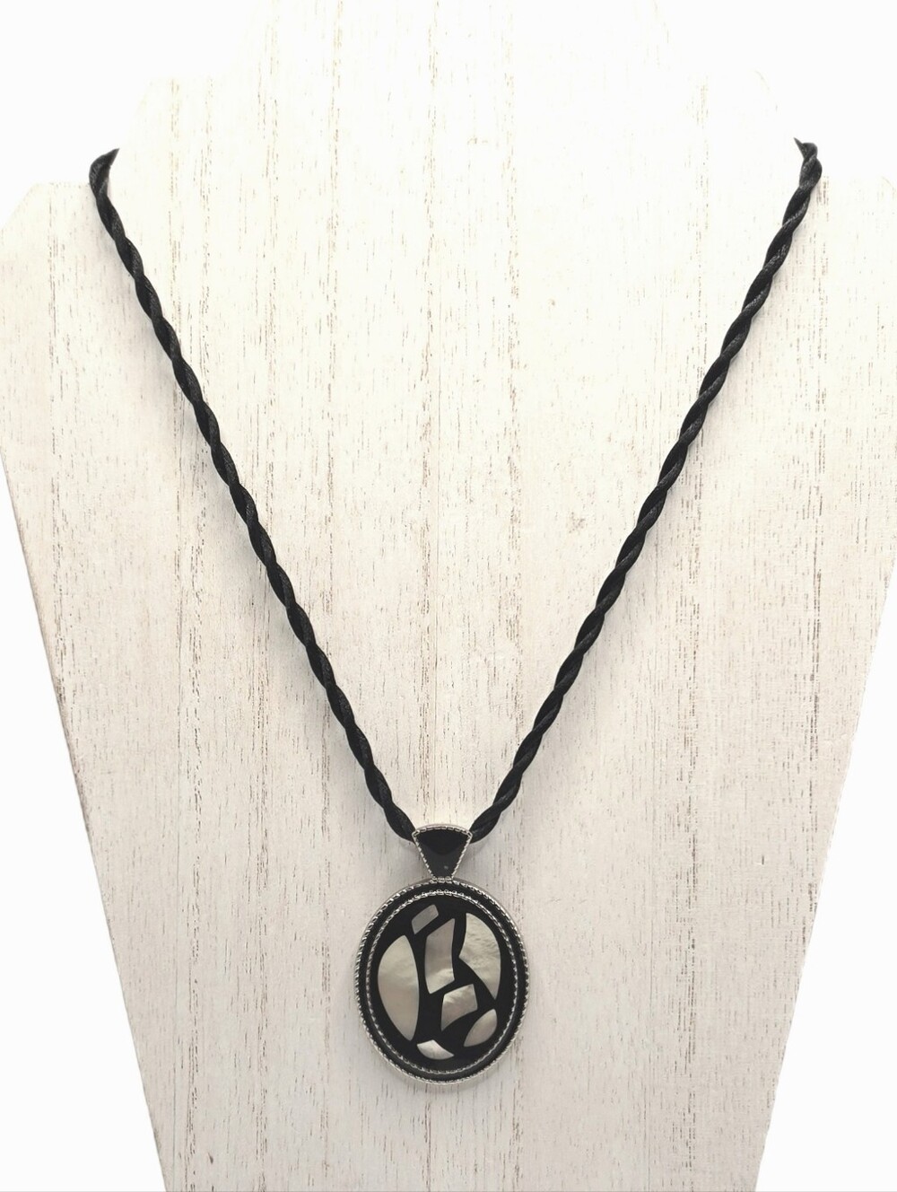 Lia Sophia Abilone & Black Pendant Necklace